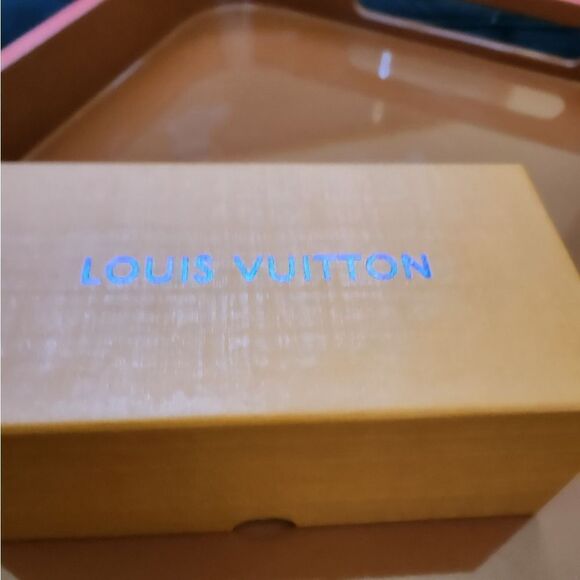 Louis Vuitton Tortious Brown And Creme Women\'s Sunglasses main image 4